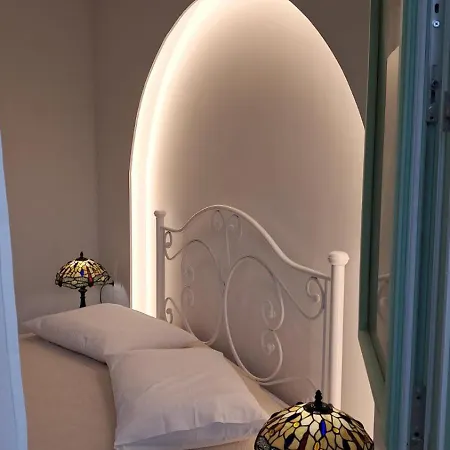 Arkesini Apartments