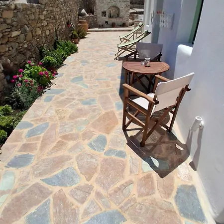 Arkesini Apartments * Arkesini