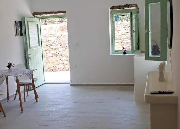 Arkesini Apartments *